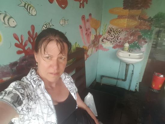 Ein Selfie im Cafe...durchnässt vom Regen...