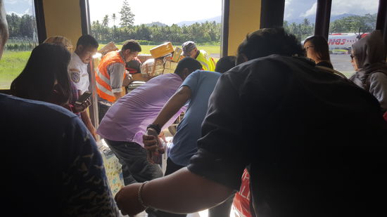 Gewusel in der kleinen Halle