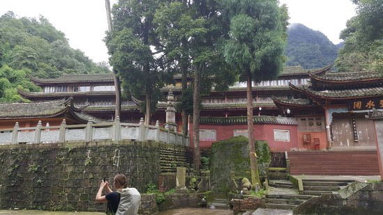 Noch ein riesiger Tempel....