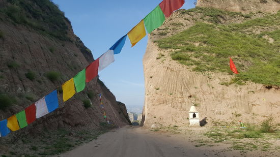 Manchmal sind die Durchfahrten sehr eng..