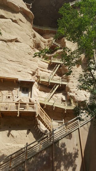 Wir vermuten, dass das Ganze evtl aus Sicherheitsgründen geschlossen ist