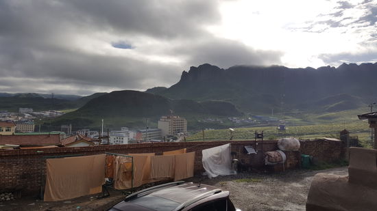 Die Lodge liegt ziemlich hoch ..