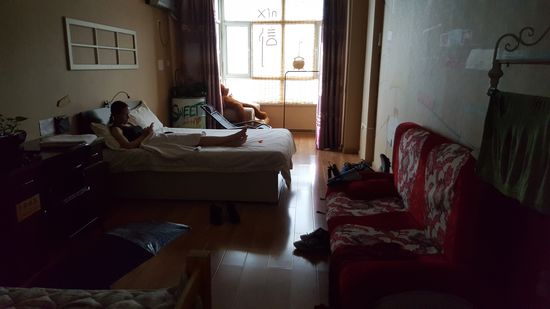 Hier in Datong haben wir ein Zimmer , dass mich an ein WG-Zimmer von Xenia erinnert