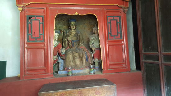 Hier gibt es wieder einige Heiligenschreine zu bestaunen