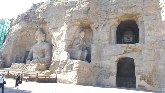 Die Höhlen wurden im 5.Jh aus dem Sandstein herausgearbei