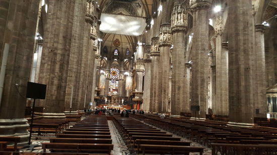 Da heute Sonntag ist, findet auch ein Gottesdienst statt