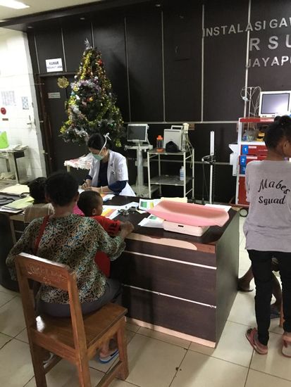 Tatsächlich wissen sie anhand meiner Fotos von damals wo ich war: auf der Frauenstation