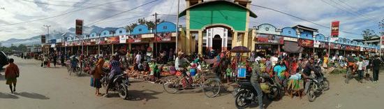 Von hier gehts mit dem Bemo (Sammeltaxi-Kleinbus) bis zu unserem Startpunkt