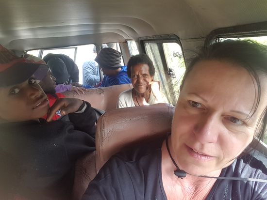 Nach ca 20 Minuten steigen die ersten aus und ich darf nach vorne