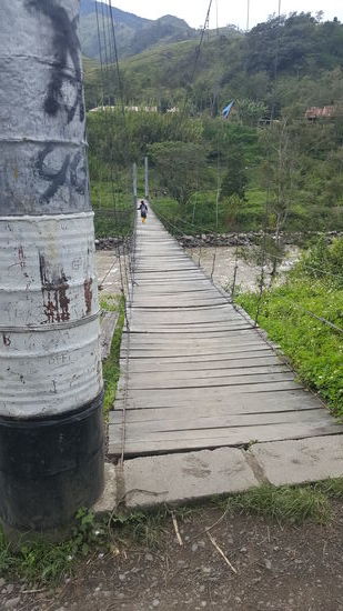 ...und es darf immer nur 1 Person drüberlaufen..