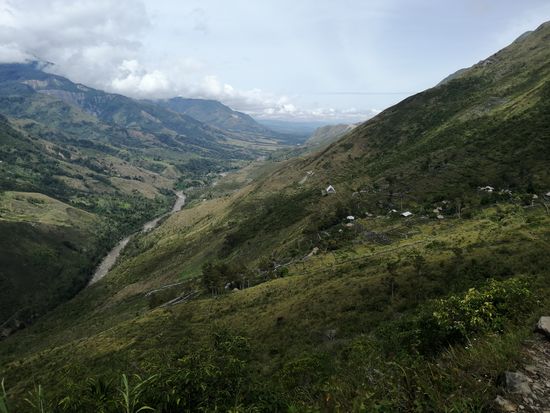 Bald sehen wir wieder den „Baliem river“