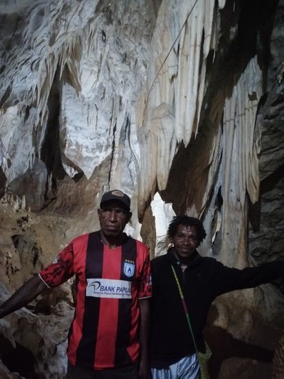 Kanak und unser Fahrer, der uns gefolgt ist