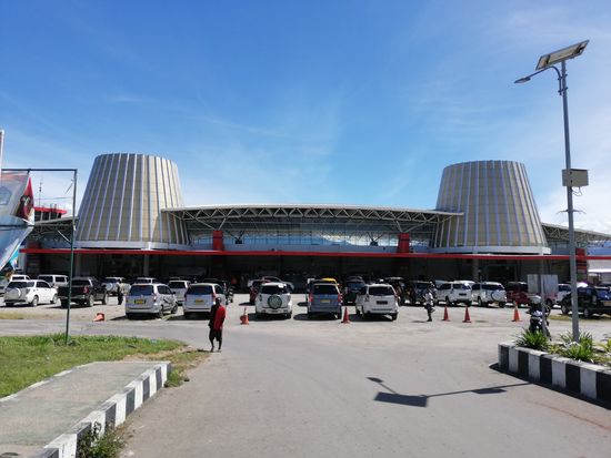 Am Airport von Wamena