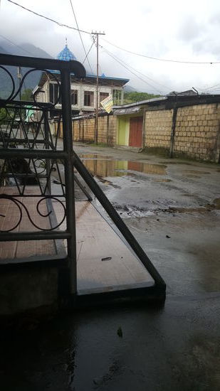 Ein Wolkenbruch jagt den nächsten..