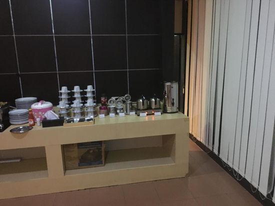 Dafür hat man Wifi und ein kleines Getränke-