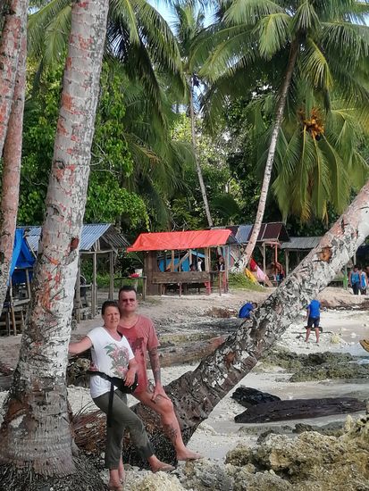 Gehts zurück. Susi möchte uns noch eine Grotte zeigen.....