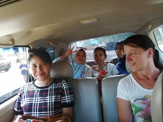 Gute Stimmung im Auto-Dirk sitzt vorne..