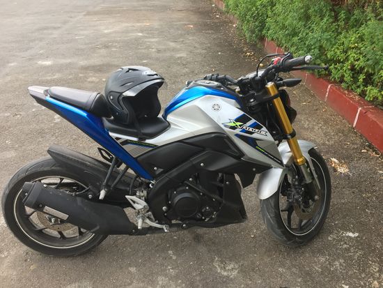 kleines schnuckliges Motobike von Yamaha, wendig und flink, ideal zur Inselerkundung geeignet...sparsam im Verbrauch...genügend Tankmöglichkeiten vorhanden