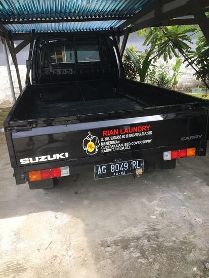 Kleiner nagelneuer Transporter...mehr braucht der Insulaner nicht zum Überleben