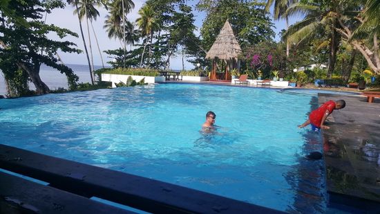 Die Größe des Pools ist völlig ausreichend, um entspannt ein paar Bahnen darin ziehen zu können.