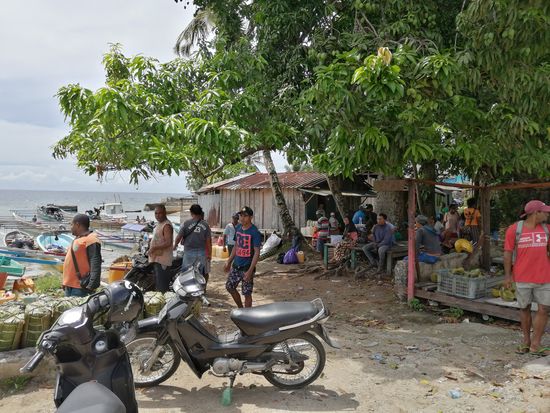 Das übliche Chaos am Hafen....