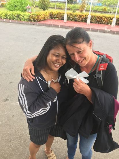 Verabschiedung von der lieben Susi...der Kameramann muss Taschentücher reichen...