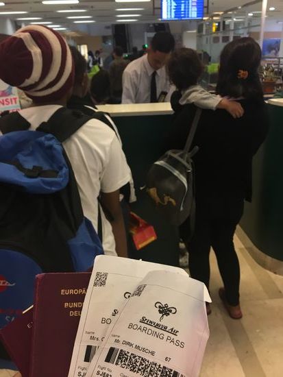 In Makassar umsteigen ins Flugzeug nach Jakarta- Airport