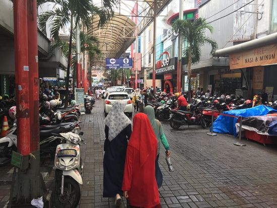 Einkaufsstraße....alles sauber hier...