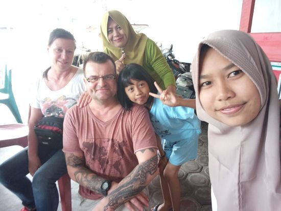 ...und Dirk hat eine neue Freundin...