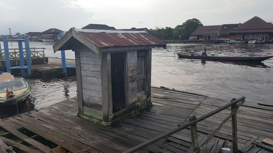 Ein Toilettenhäuschen...