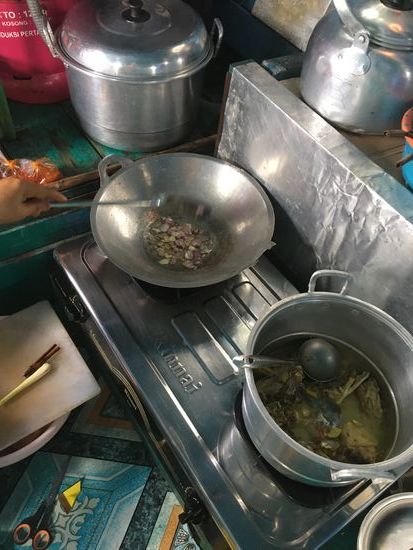 Und Mada kocht für uns...