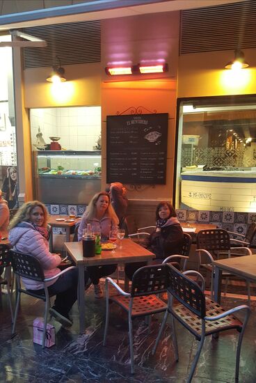 Der Karneval wird um 20 Uhr eröffnet, so haben wir noch Zeit ...