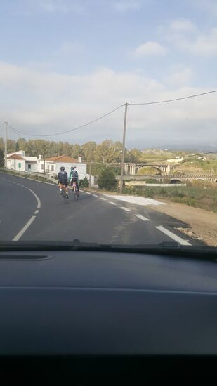 Es sind etwa 103 km  Ronda laut Navi