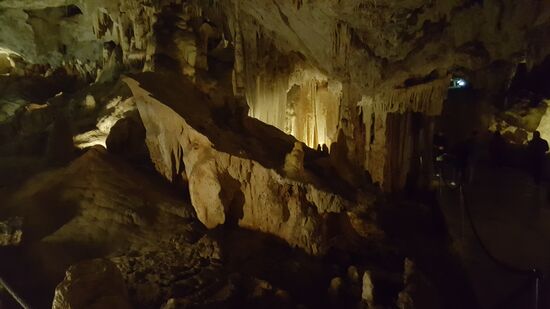Die Höhlen erstrecken sich über eine Länge von fast 5km und sind seit 2006 geschütztes Kulturgut
