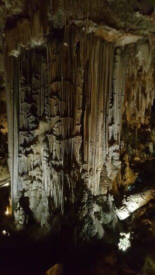 Nach einer guten Stunde sind wir schon durch und suchen uns Toiletten im nahegelegenen Restaurant