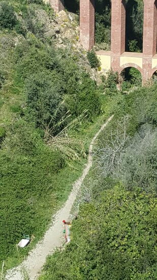 Witzig: da unten steht eine Badewanne...