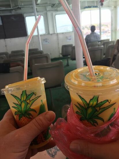 ...bei einem letzten frisch gepressten Mango-Juice