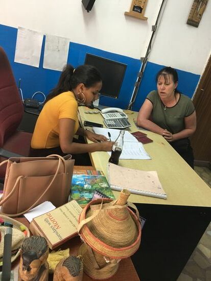 ...noch ein paar Formalitäten abwickeln....und es kann losgehen!!