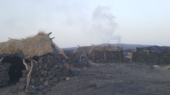 Dort hinten schwelt unser Ziel: der Vulkan „Erta Ale“