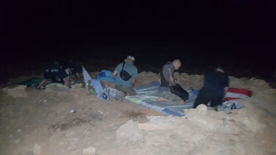 Mit den Lavasteinen wurden Wälle für jede Gruppe abgeteilt