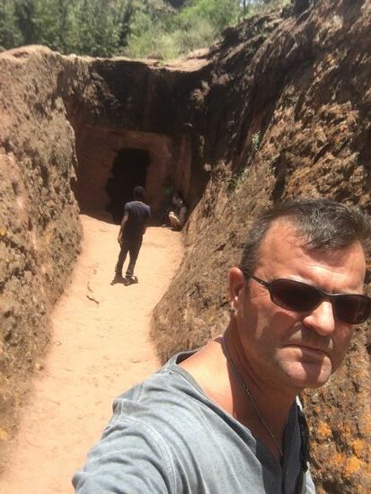 Selbst die Zugänge sind in Stein gehauen...einfach der Wahnsinn