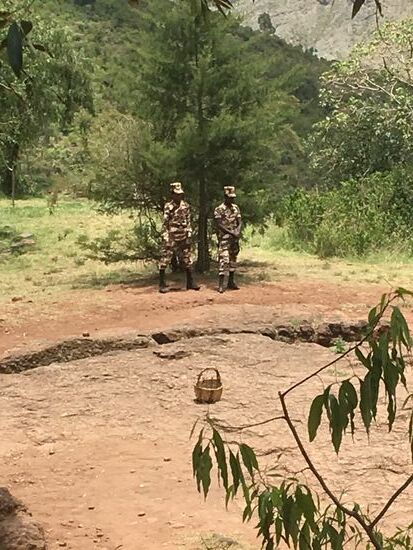 Wieder alles streng bewacht...