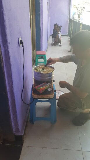 Endspurt...nochmals umgerührt und ab auf die Teller