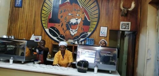 Dann gehts zur Kaffeerösterei