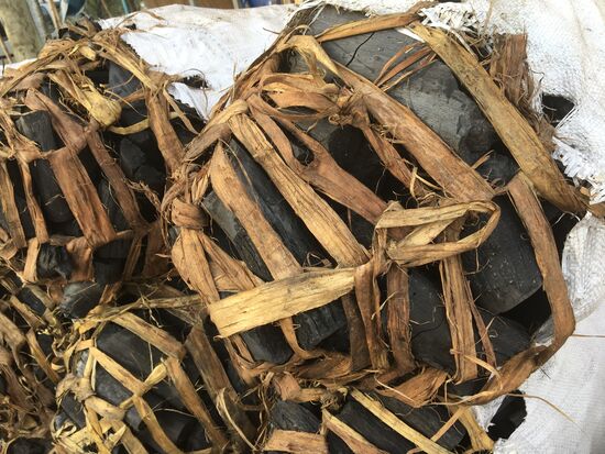 Kunstvoll zusammengebunden...