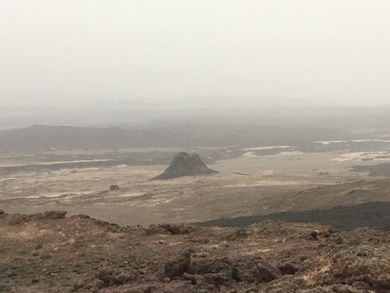 Das ist der Ardoukoba, der auf ehemaligen Meeresgrund des Golfs von Tadjoura steht