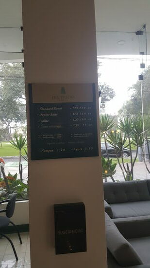 Bei „Check24” bekommen wir so ein Zimmer zum halben Preis von den hier aufgeführten...