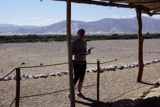 Es sind insgesamt 12 Gräber zu besichtigen—die offen der NAtur und den Besuchern ausgesetzt sind. Natürlich ist da auch schon einiges abhanden gekommen