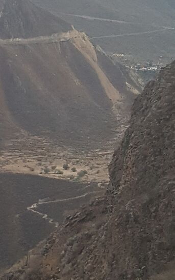 Dort unten waren wir...und wir müssen noch soooo viel weiter...das Schlimme ist: man sieht das Ziel nicht—oder ist das gut??