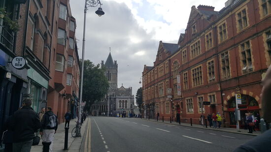 Das Apartment befindet sich gleich um die Ecke